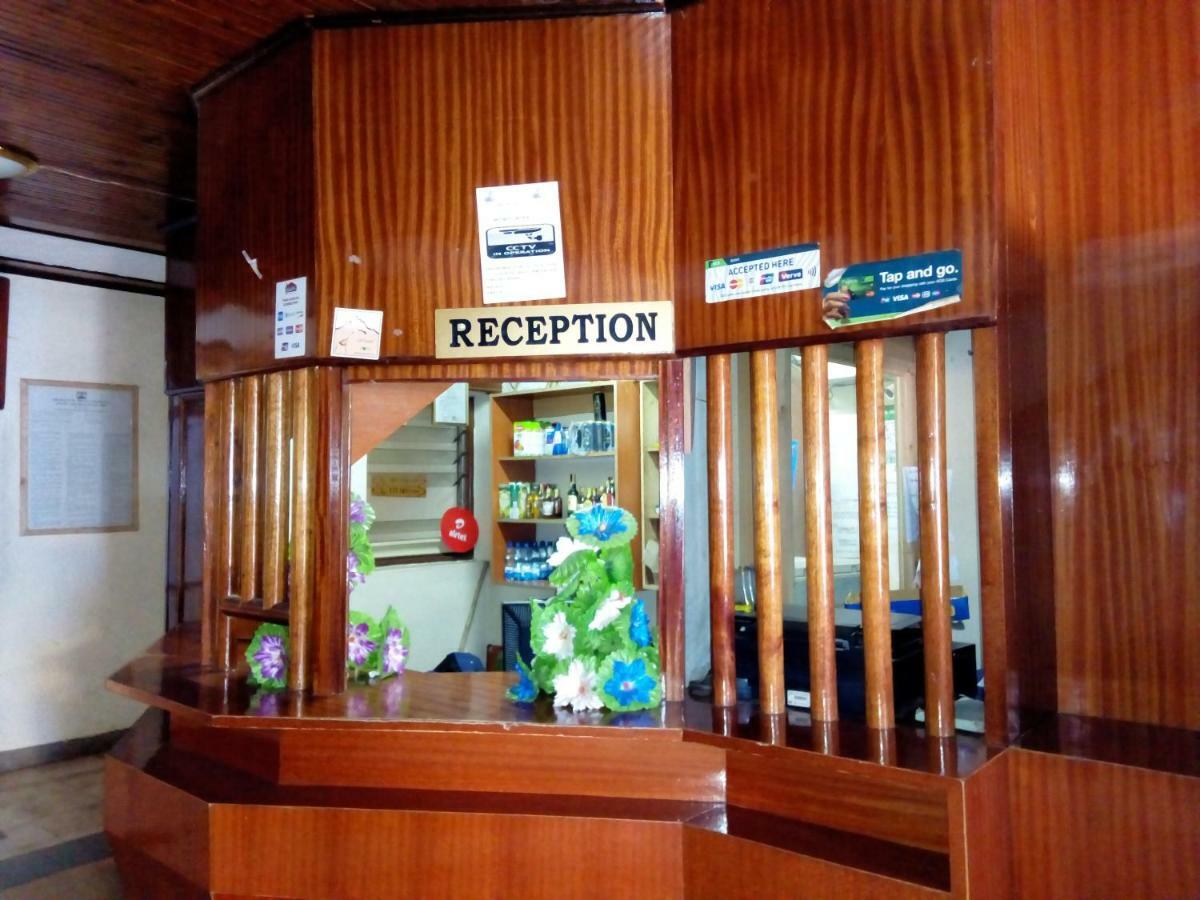 Nanyuki Ibis Hotel Exterior photo
