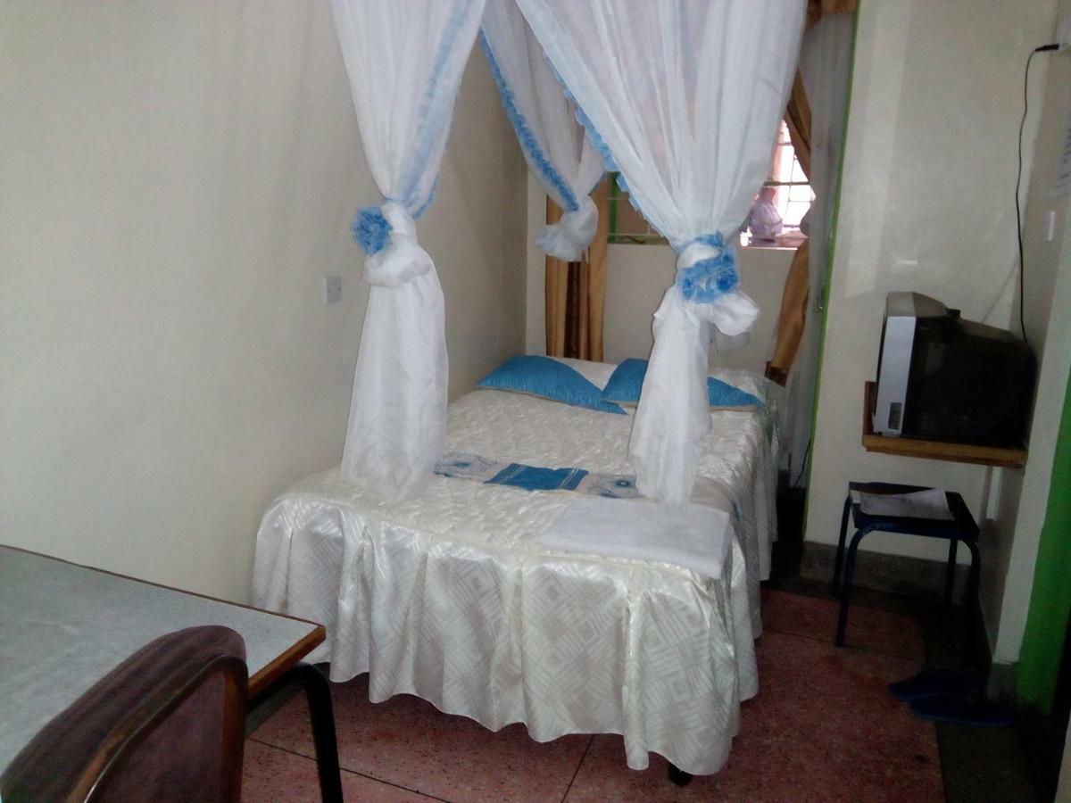 Nanyuki Ibis Hotel Exterior photo