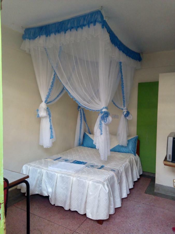 Nanyuki Ibis Hotel Exterior photo