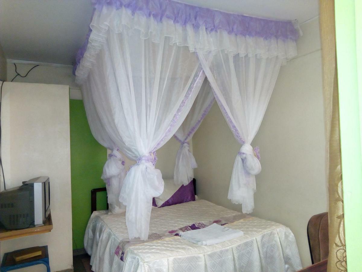 Nanyuki Ibis Hotel Exterior photo